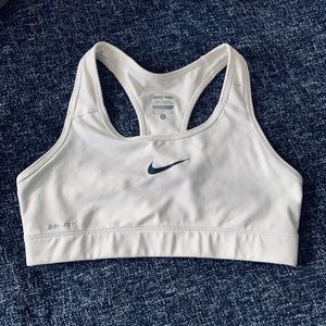 Nike Pro Sports Bra